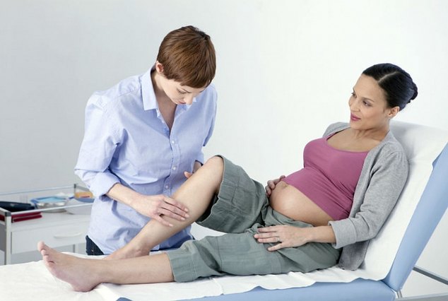 Осмотр флеболога при беременности